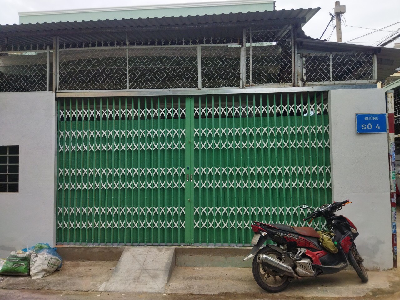 cửa kéo Đài Loan tại Quận 9