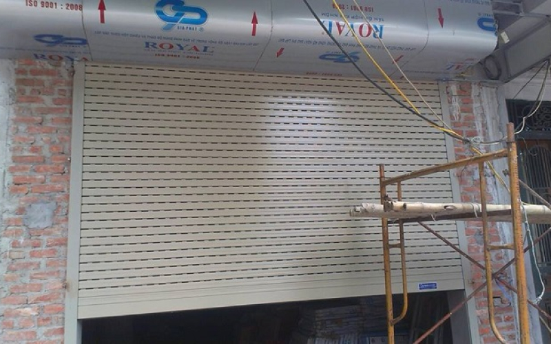 LẮP ĐẶT CỬA CUỐN GIÁ RẺ