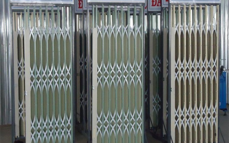 SẢN XUẤT THI CÔNG LẮP ĐẶT CỬA KÉO TẠI TIỀN GIANG