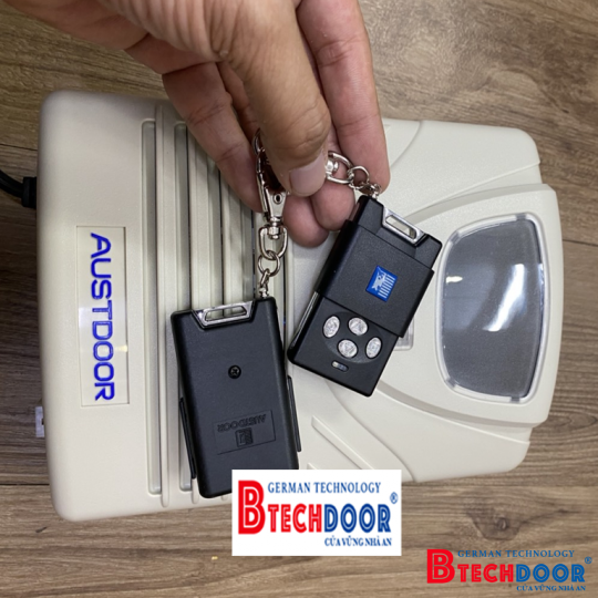 Bộ Điều Khiển Cửa Cuốn Austdoor