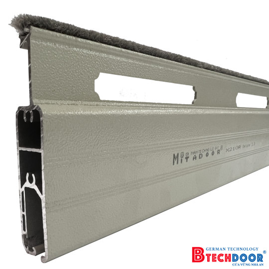 CỬA CUỐN NHÔM MITADOOR SIÊU THOÁNG X210R